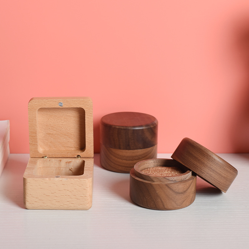 Custom luxury round style beech or walnut wood jewellery wedding ring gift jewelry box packaging