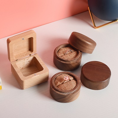 Wooden box factory custom design wooden gift packaging ring box with logo