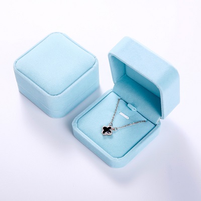 How do jewelry boxes affect marketing?
