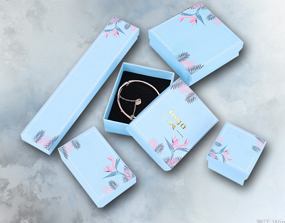 Why can custom jewelry box design improve brand image?