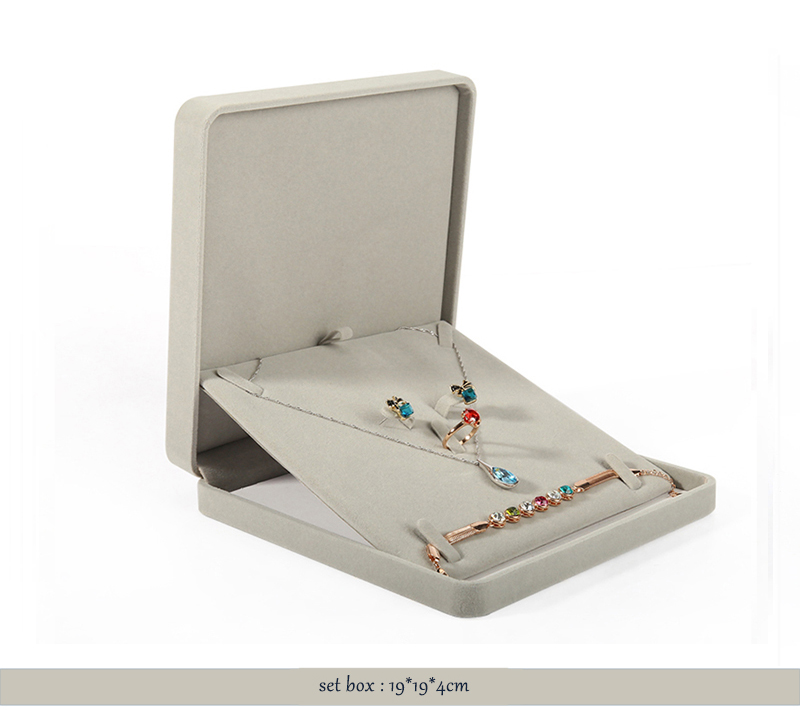 New design velvet box custom logo nice and elegant jewelry gift boxes